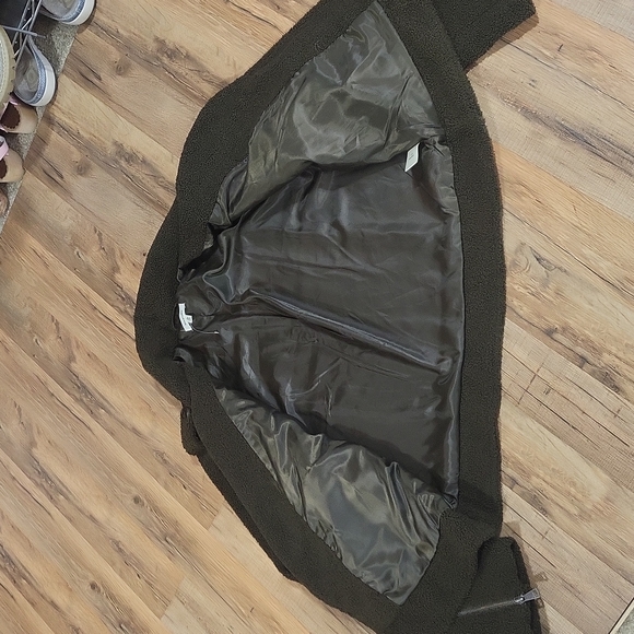 MAX STUDIO Olive Green Lightweight Faux Shearling Moto Jacket - Picture 6 of 12